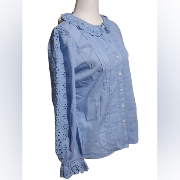 NWT J. Crew Light Blue Eyelet Button Down Blouse, Long sleeve, XS - Picture 3 of 11